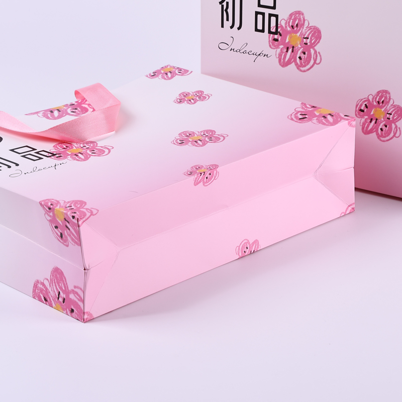 Seamless Paper Bag 1