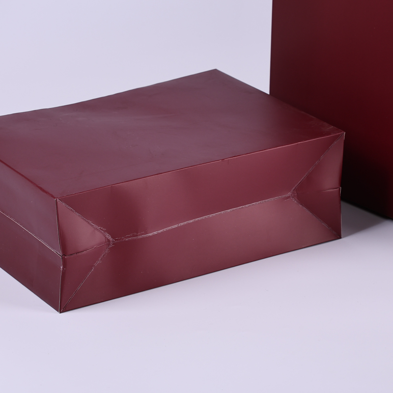 No waistline paper bag 